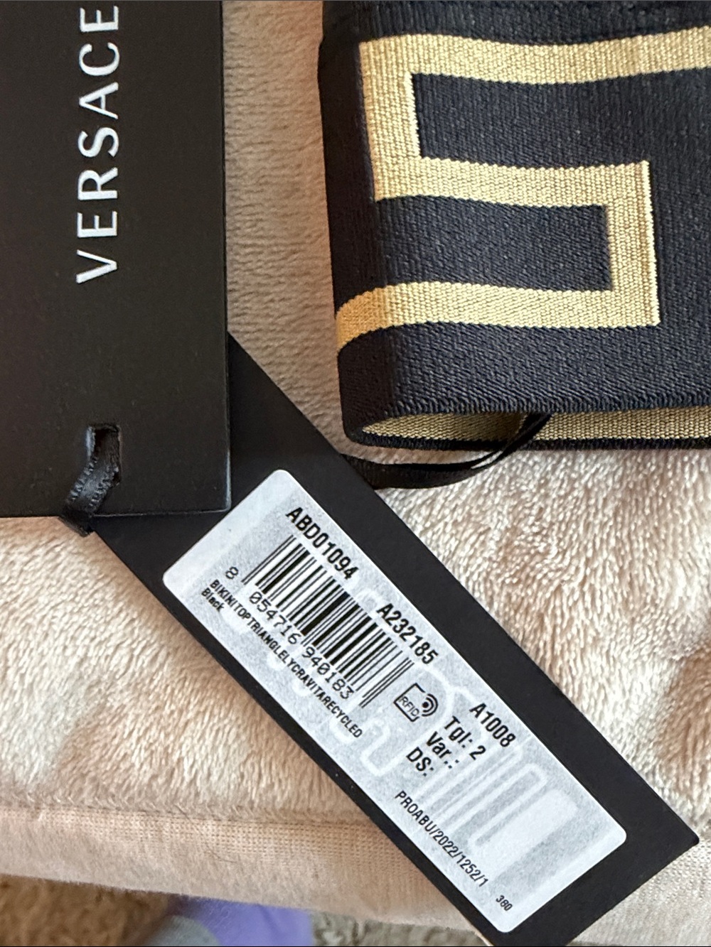 Versace Black and Gold Packaged Logo Apparel - Picture 8 of 11